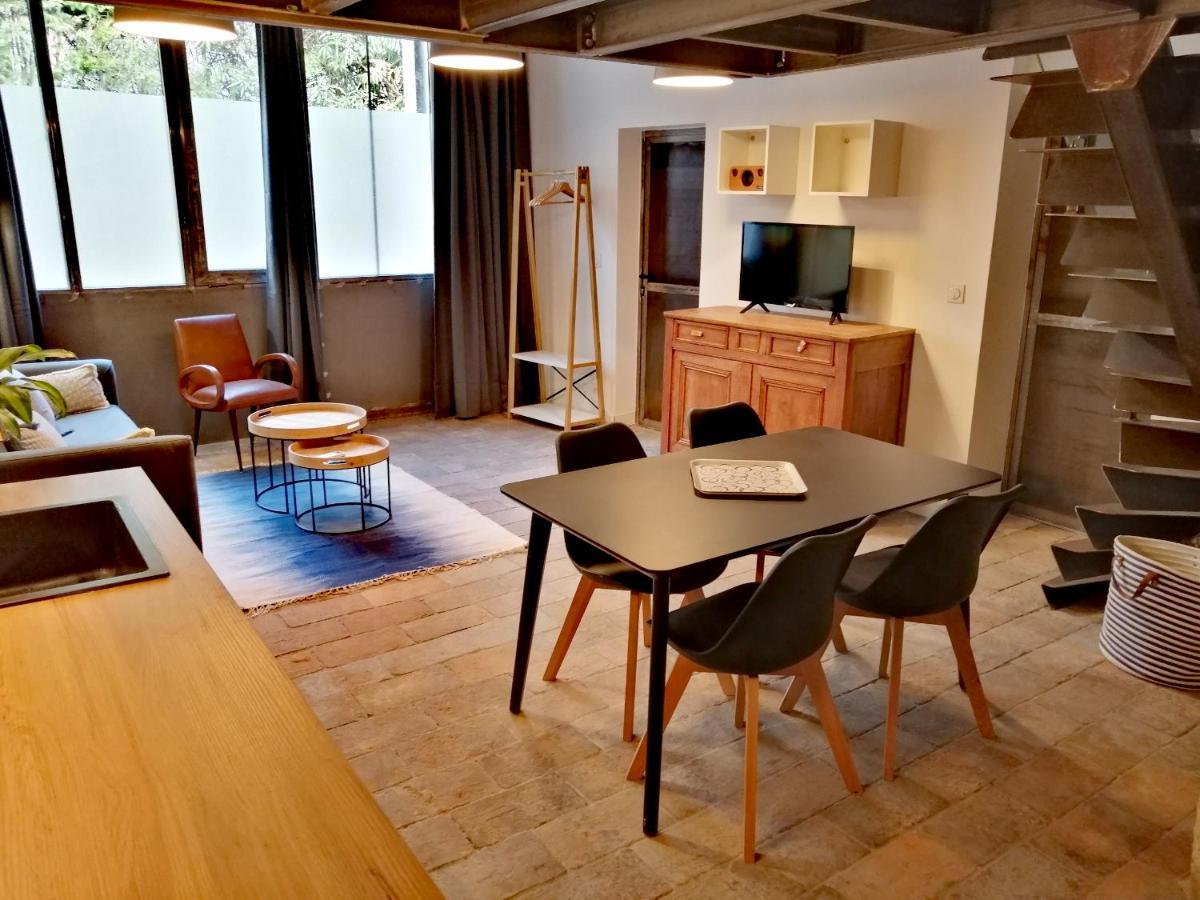 La Maison Grivolas Appartements Et Maison D'Hotes Avignon Exterior photo